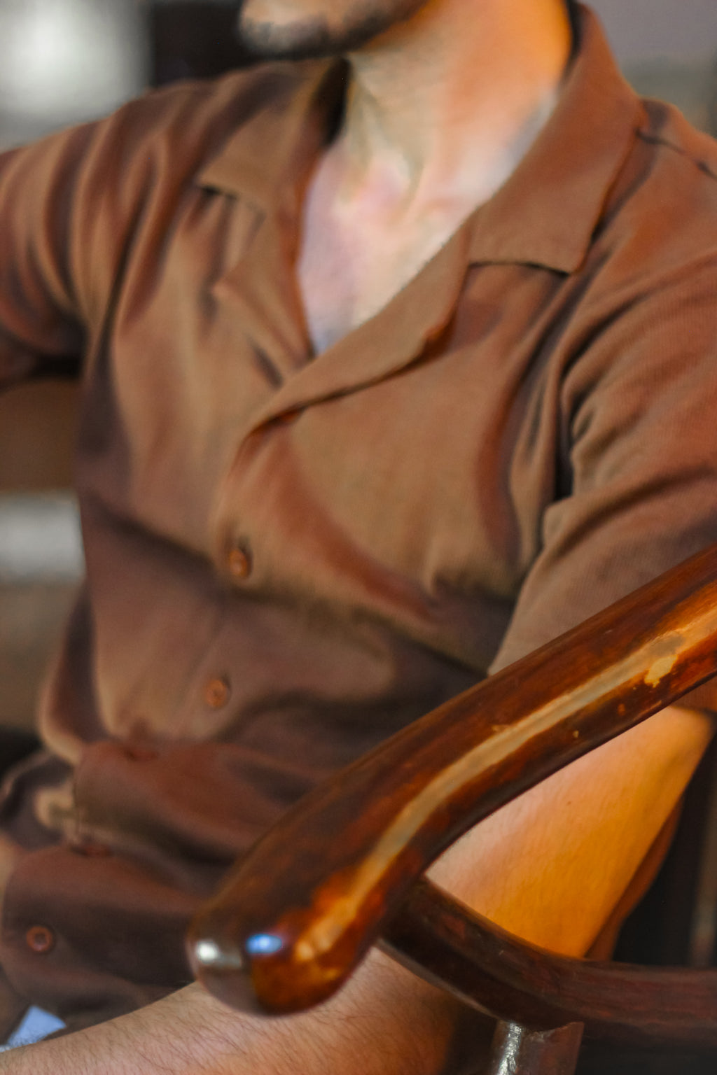 Brown cuban collar