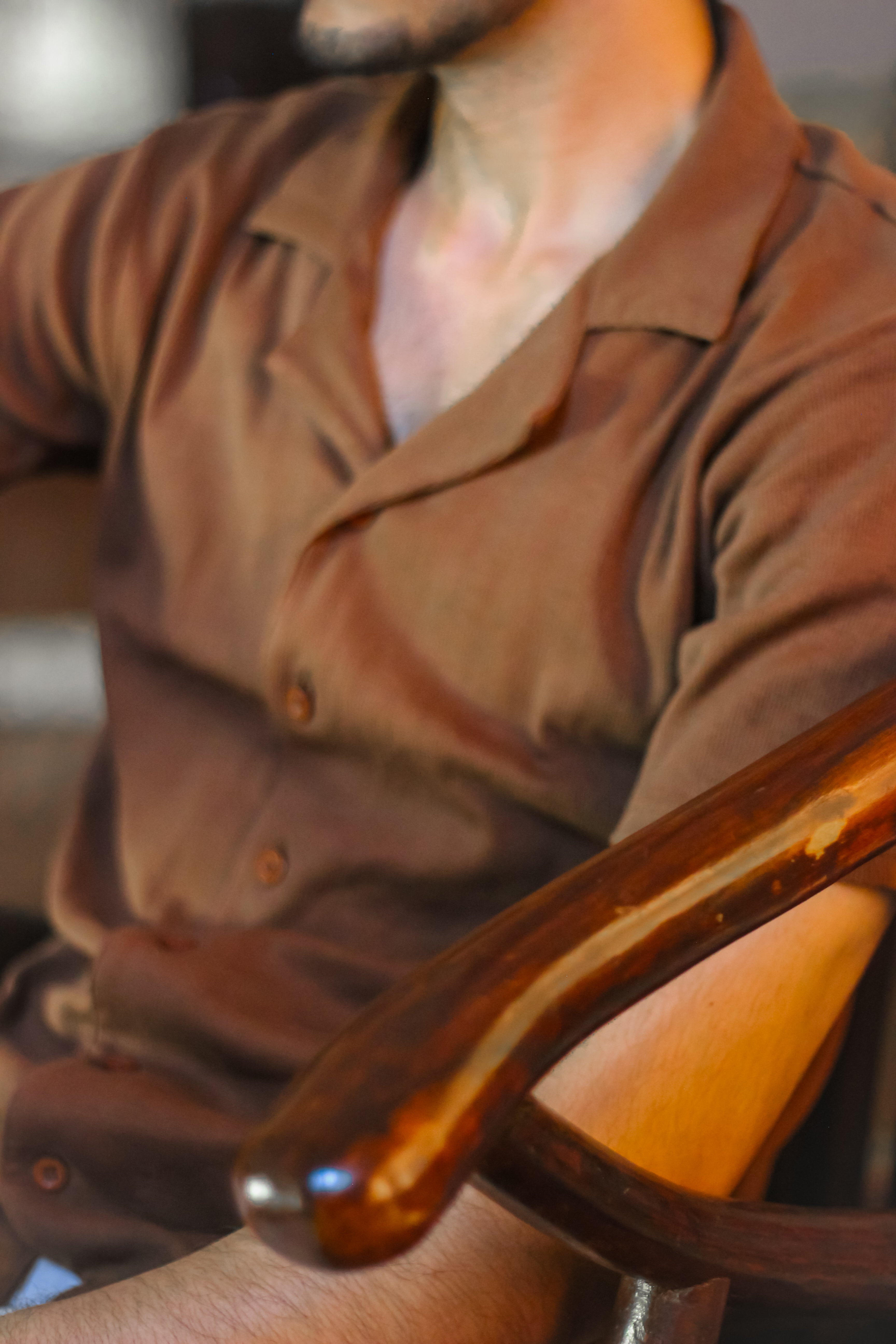 Brown cuban collar